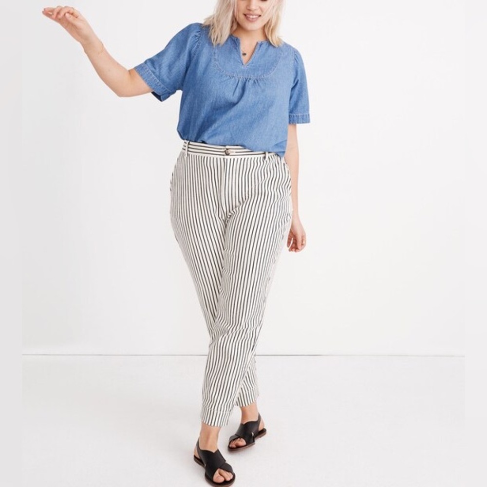 Madewell Tapered Pants in Stripe Women's 31 White Navy Stretch Cotton Preppy